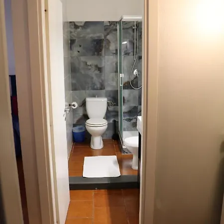 L'elefante Oda ve Kahvaltı Katanya